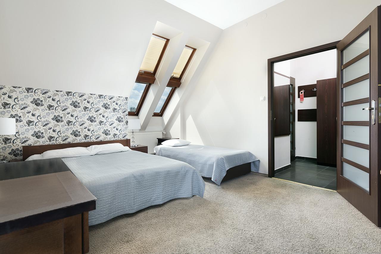 Hotel Pod Kasztanami Lublin Exterior photo